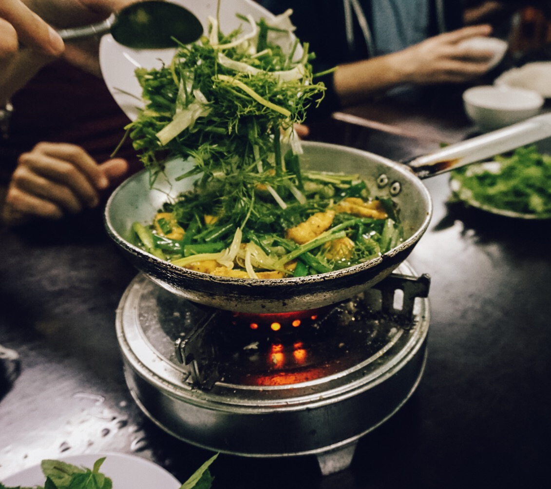 10 Foods You Can't Miss in Vietnam - Keir Alexa